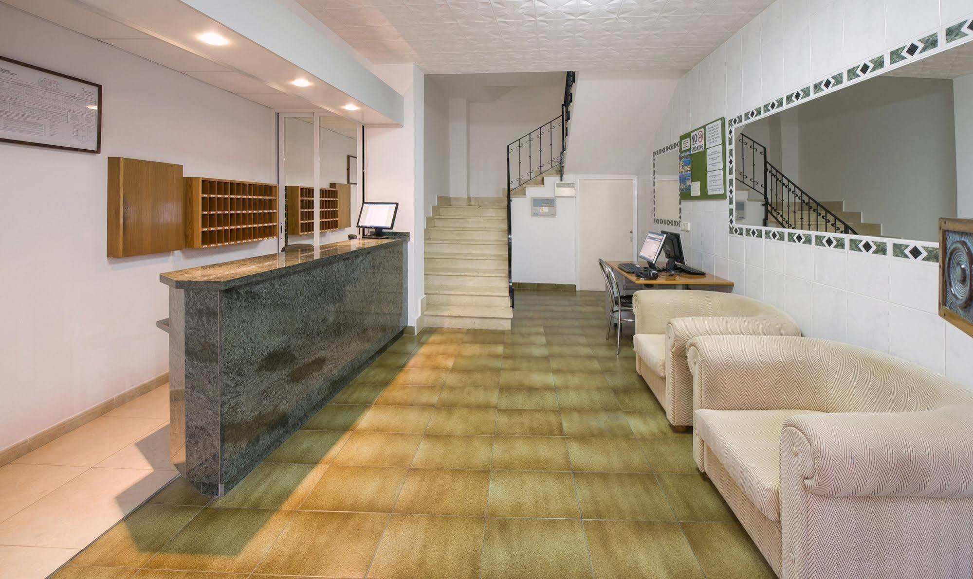 Hostal Roca Σαν Αντόνιο Εξωτερικό φωτογραφία