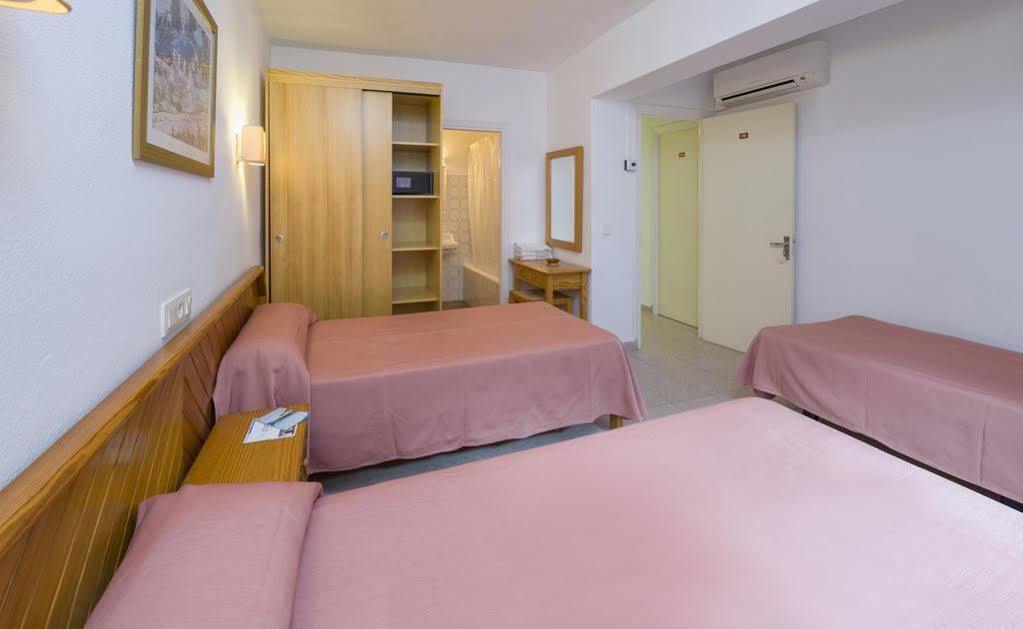 Hostal Roca Σαν Αντόνιο Εξωτερικό φωτογραφία